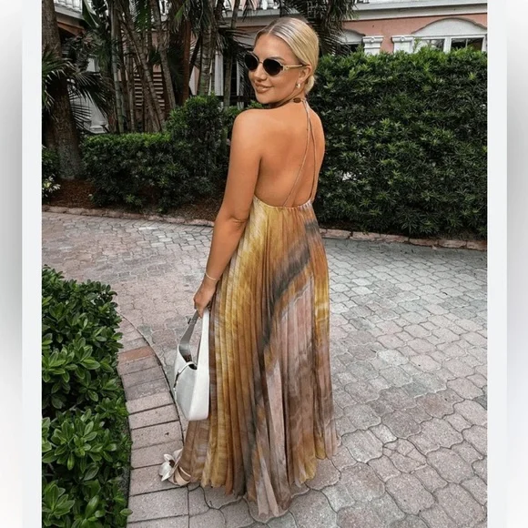 COPY - ZARA TIE DYE PLEATED HALTER DRESS - Picture 4 of 11